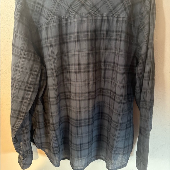 Rock& Republic Semisheer long sleeve button up Gray and Black Plaid SzL - Picture 5 of 6